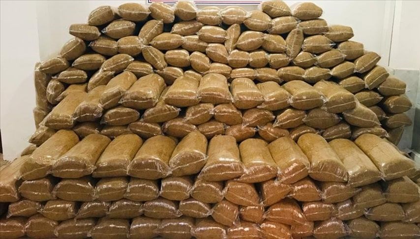 2 ton kaçak tütün ele geçirildi
