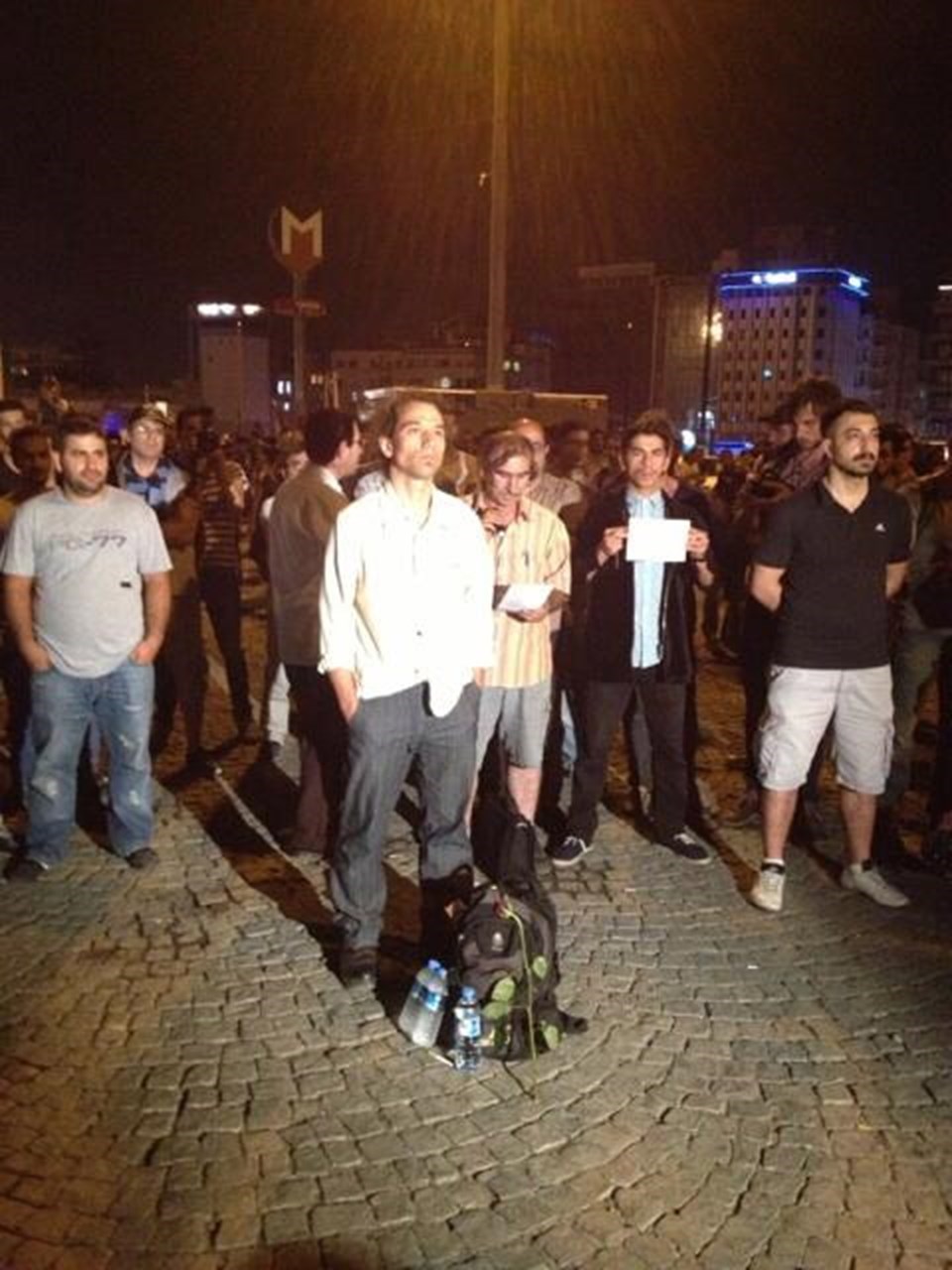 Bir adam Taksim'de durdu! - 3