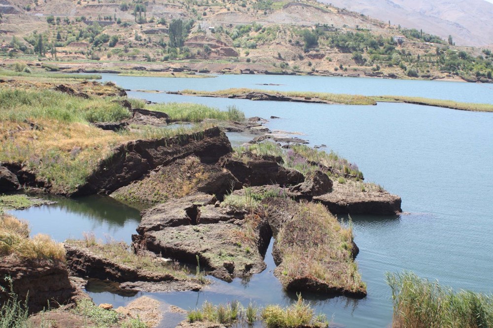 Baraj gölündeki yüzen adalar sabitlenecek - 12