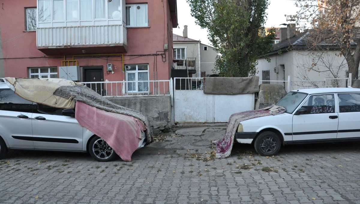 Kars'ta hava sıcaklığı eski 6 dereceyi gördü Kars'ta hava sıcaklığı eski 6 dereceyi gördü