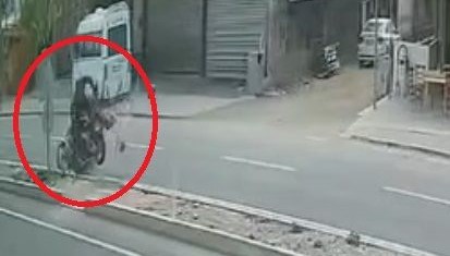 Adana'da iki motosiklet çarpıştı: 1 ölü
