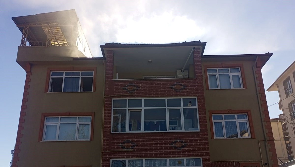 Zonguldak Çaycuma'da ev yangını Zonguldak Çaycuma'da ev yangını