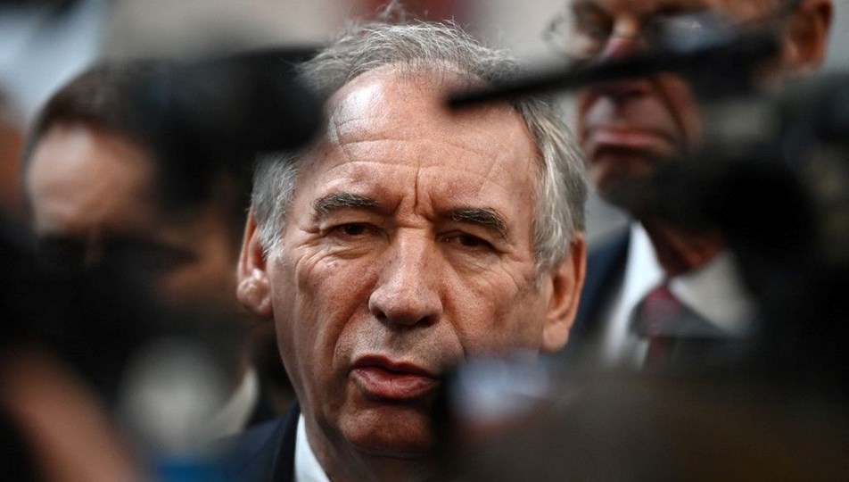 Fransa'da alarm: Vatandaşlara hayatta kalma kılavuzu dağıtılacak