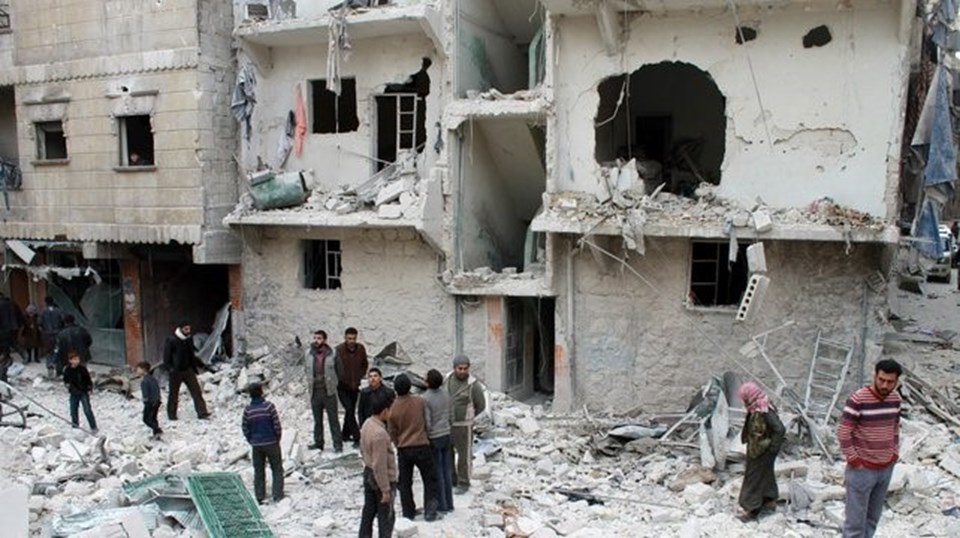 Suriye'de 3 yılda varil bombalarıyla 11 bin ölüm - 1