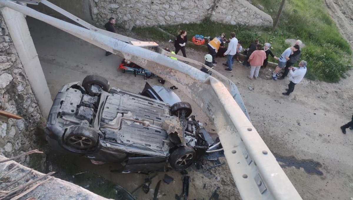 Tekirdağ'da otomobille cip çarpıştı: 7 kişi yaralandı Tekirdağ'da otomobille cip çarpıştı: 7 kişi yaralandı