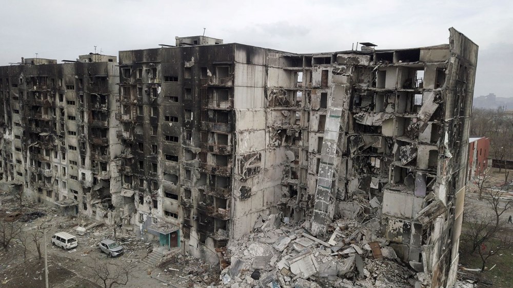 Drone görüntüleri Mariupol'ün cehenneme dönüştüğünü gösterdi: Şehrin yüzde 90'ından fazlası hasar gördü - 3