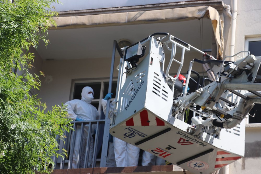 Kocaeli'de 200 kilo olan corona virüs hastasını kurtarma operasyonu - 2