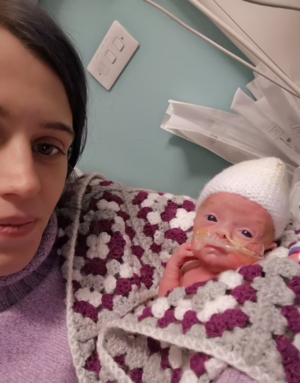 Annelik içgüdüsü kurtardı: Doktorların 'ölü' dediği bebeği canlı doğurdu - 2