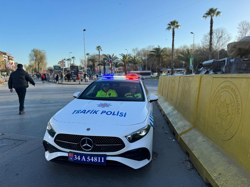 Ferrari devriyede: Vatandaşlar selfie çektiriyor (Bu lüks araçlar hangi çetelere ait?) - 19