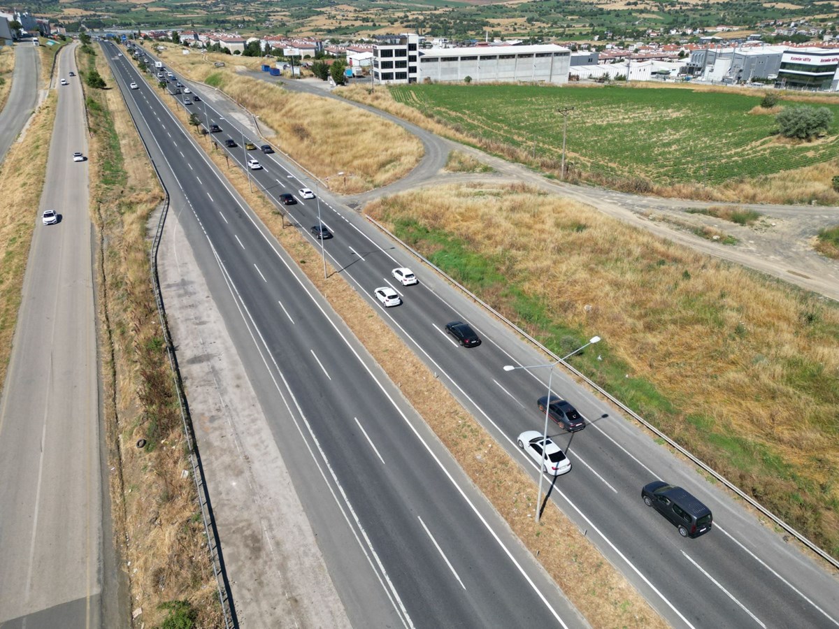 İstanbul-Tekirdağ yolunda trafik yoğunluğu