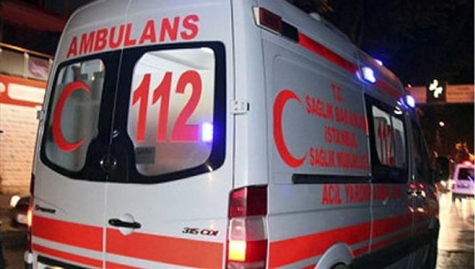 Afyonkarahisar'da otomobil devrildi: 1 ölü, 3 yaralı