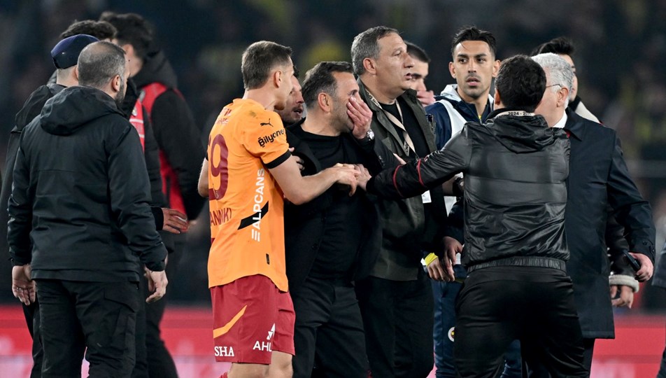 Okan Buruk: Mourinho'nun fiziksel tepkisini doğru bulmuyorum