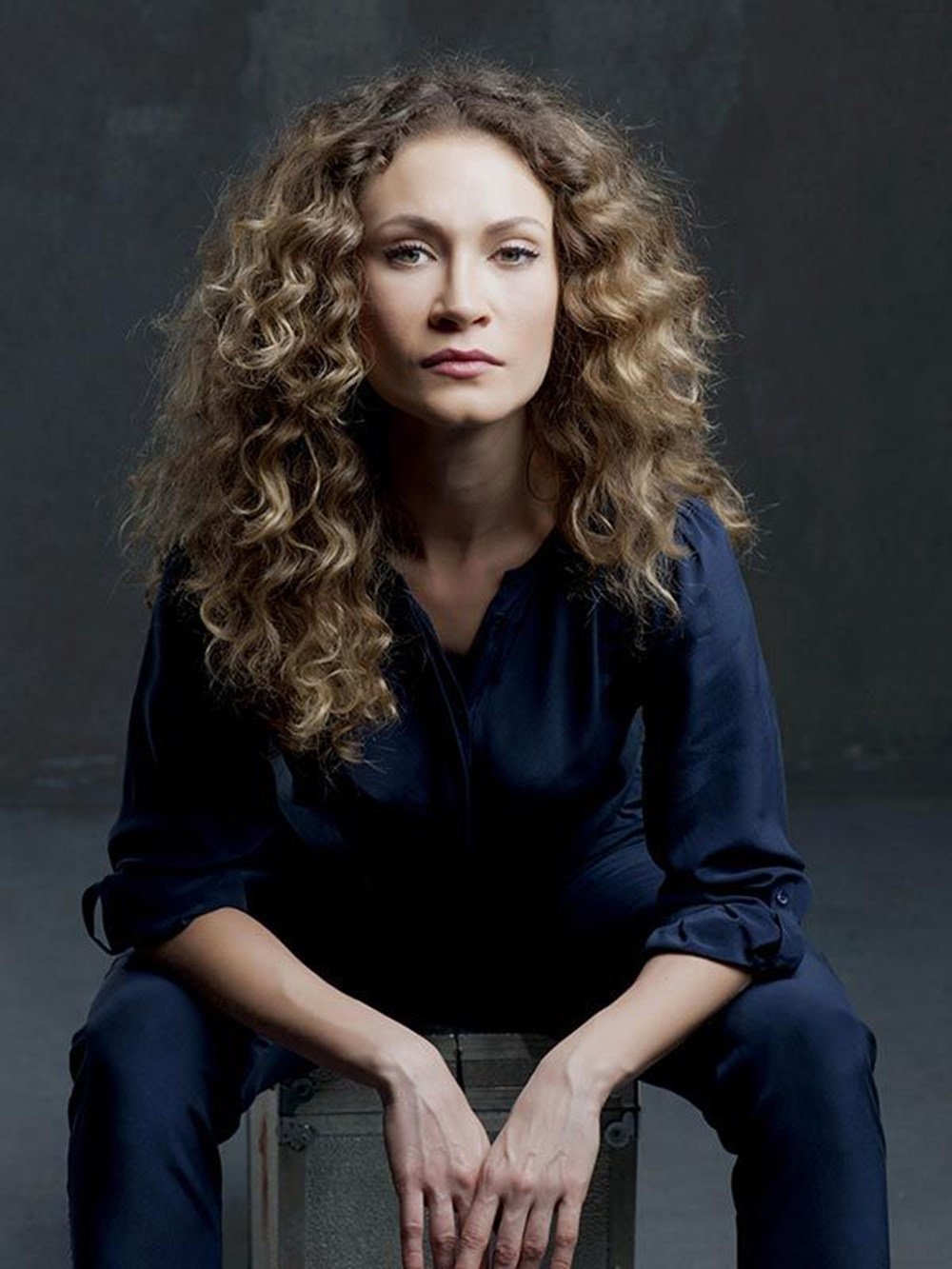 Su Burcu Yazgı Coşkun'dan nostaljik kare (Ünlülerin çocukluk ve gençlik halleri) - 465