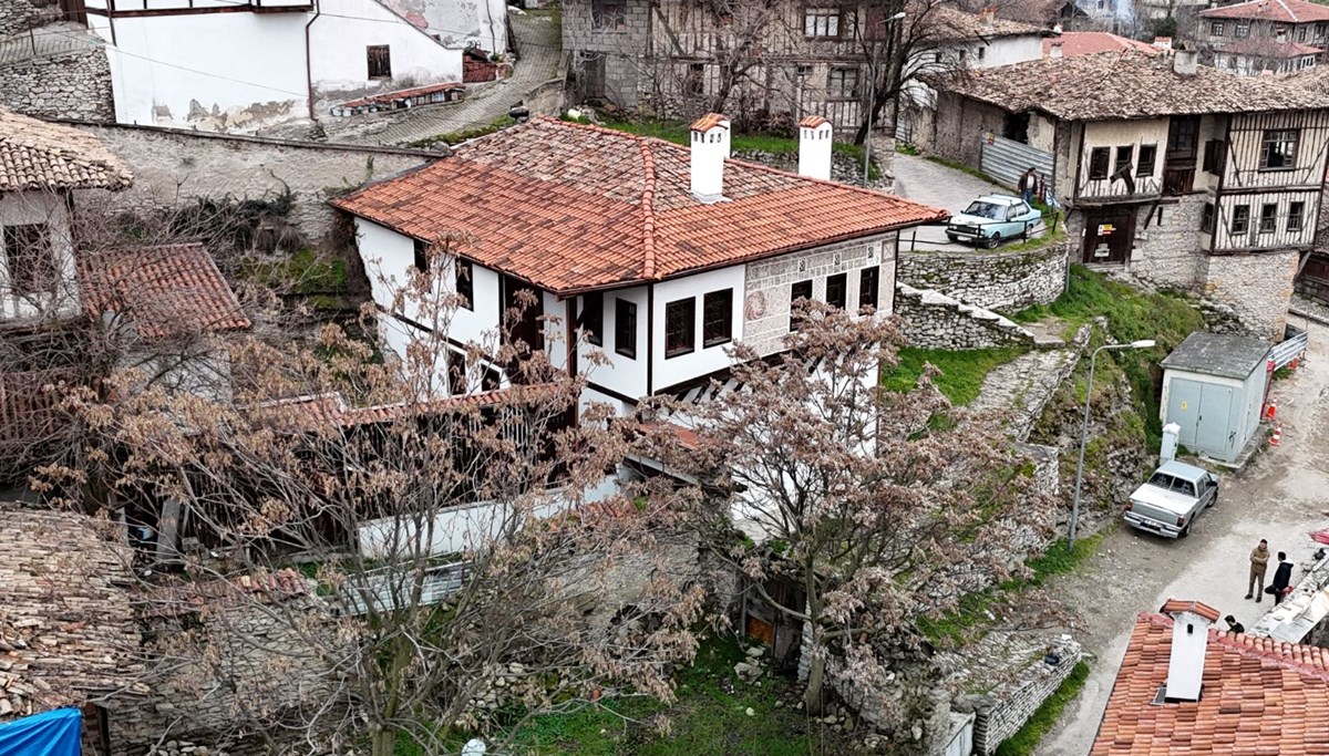 Türkiye'de eşi benzeri yok: 239 yıllık yapı Türk mitolojisine ışık tutuyor