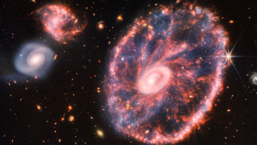 NASA yeni fotoğraflar paylaştı: Evrenin sırları aydınlanıyor - 3