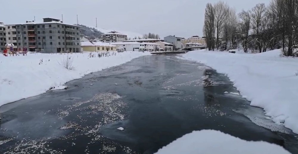 Türkiye'nin en soğuk yeri eksi 26 ile İmranlı oldu: Kızılırmak Nehri dondu - 10