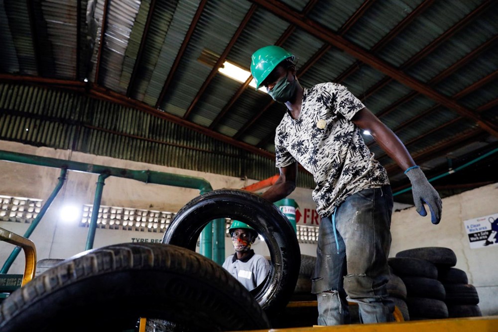 Nijerya’da ‘siyah altın’ girişimi: Kullanılmış lastikler geri dönüşüme kazandırılıyor - 12