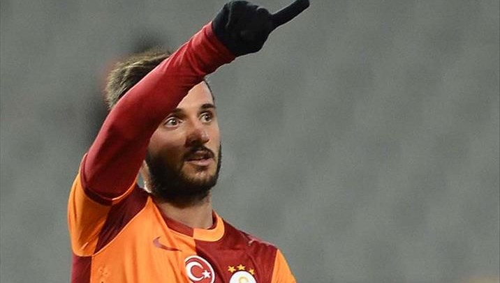 31 yaşında futbolu bırakan Galatasaray'ın eski yıldızı Emre Çolak yeni işinde servet kazanıyor