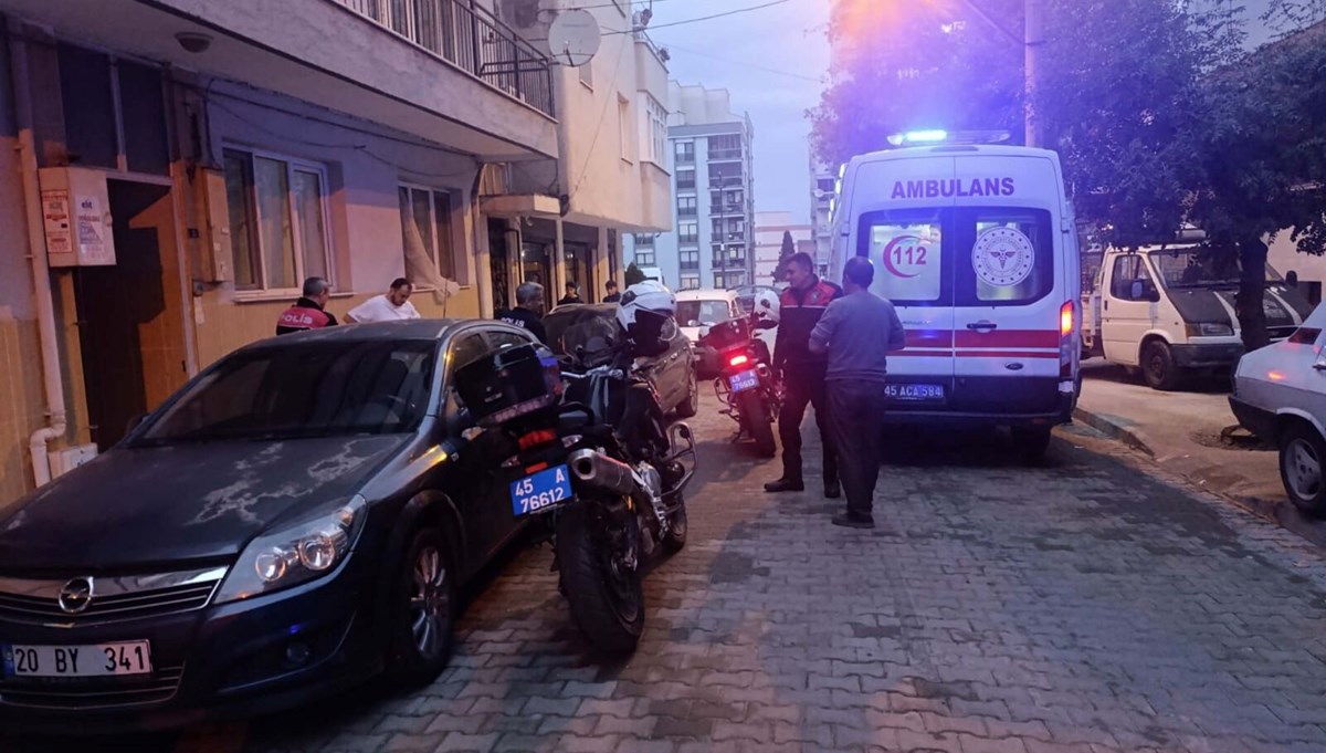 Manisa’da dayı-yeğen birbirlerini bıçakladı