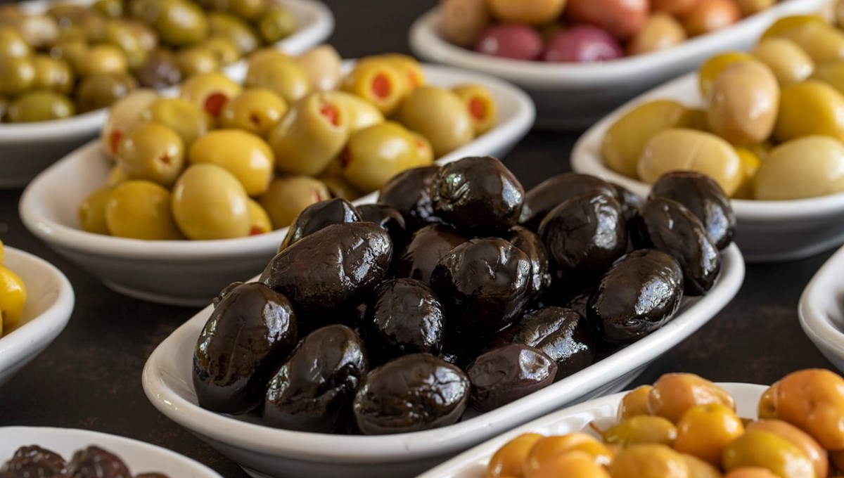 Siyah zeytin mi, yeşil zeytin mi? Kanseri önleyen besinler arasında ilk sırada