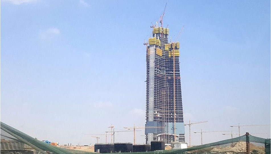 Göğü ikiye bölecek: Dünyanın en yüksek binası rekora koşuyor