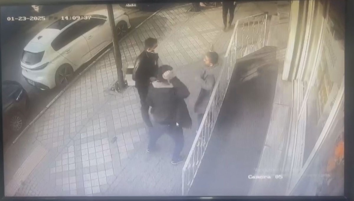 İstanbul'da başkasına benzetildi, bıçaklanarak öldürdü İstanbul'da başkasına benzetildi, bıçaklanarak öldürdü
