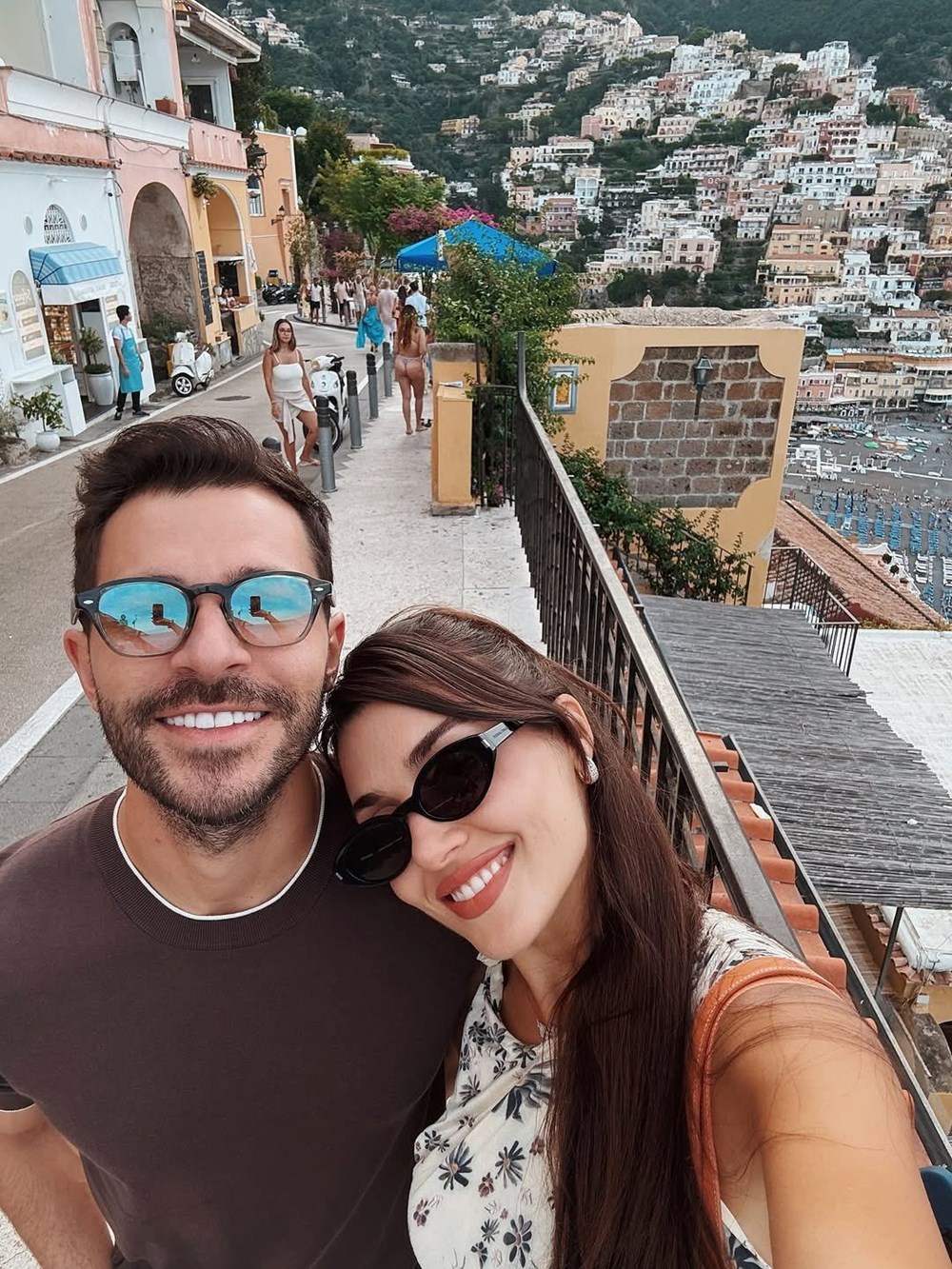 Hande Erçel ile Hakan Sabancı ayrılığının sebebi ortaya çıktı - 2