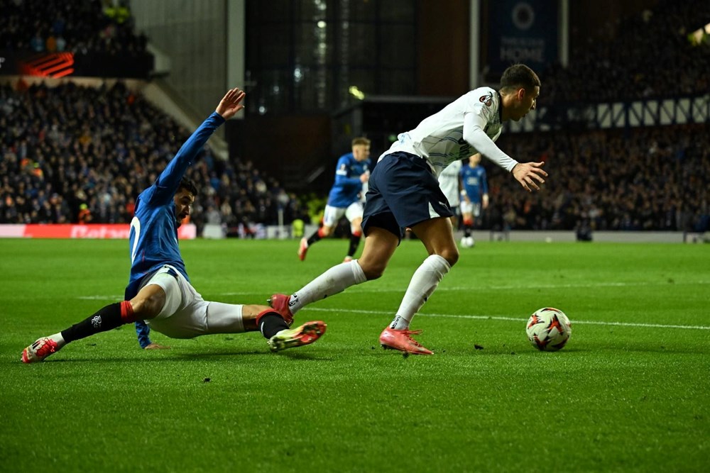 Fenerbahçe'nin Avrupa Rüyasından Süper Lig Gerçeğine Dönüşü: Samsunspor Karşısında Muhtemel Kadro 74