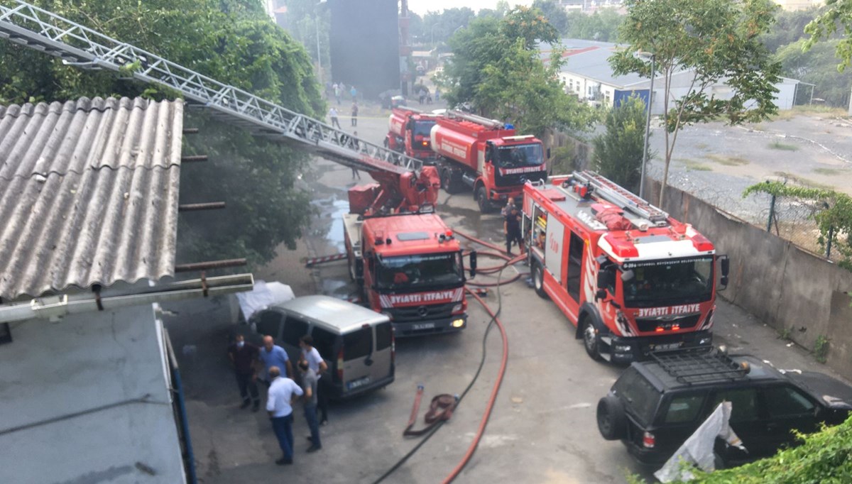 Şişli'de otomobil tamirhanesinde yangın