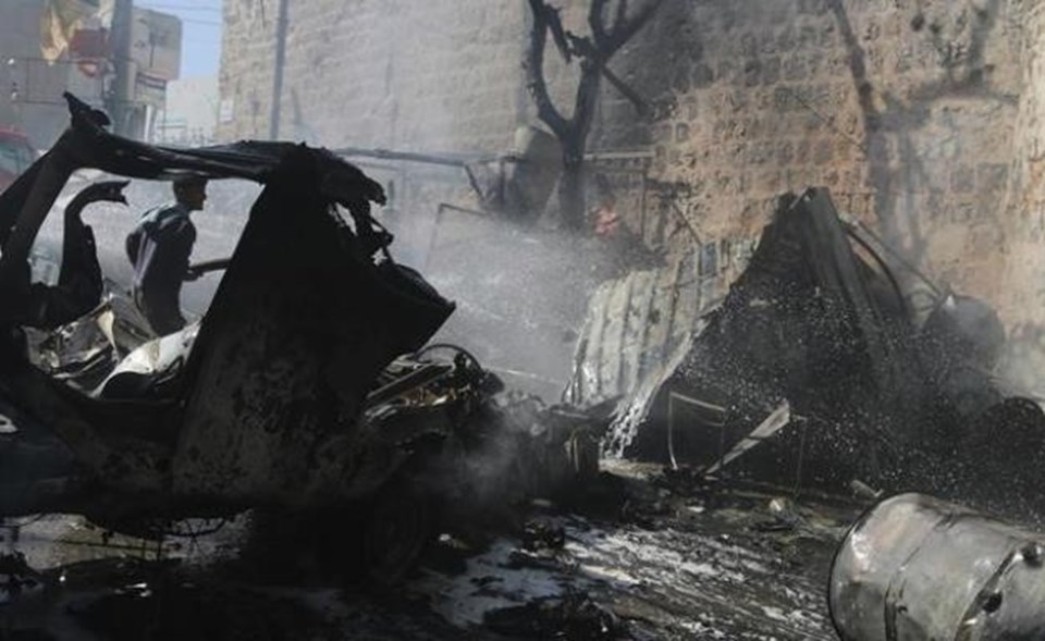 El Bab'da bombalı saldırı: 8 ölü - 1