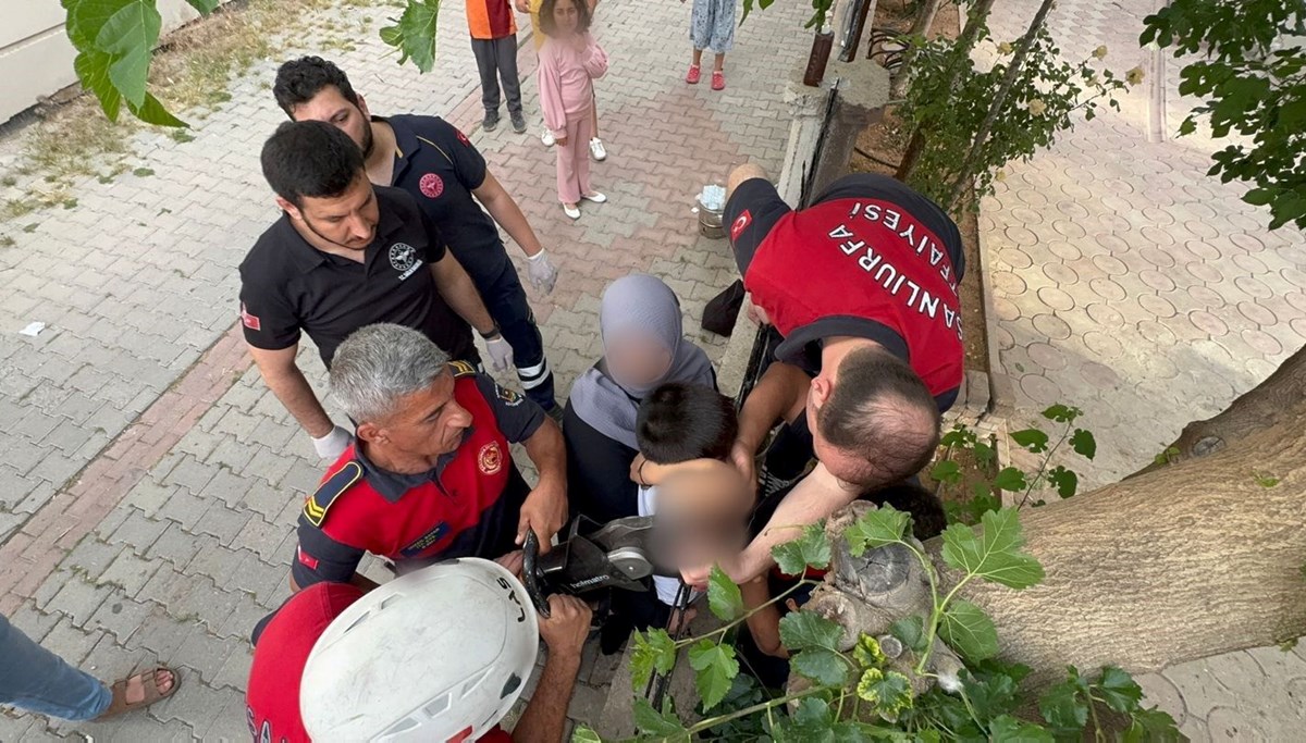 Koluna demir korkuluk saplandı