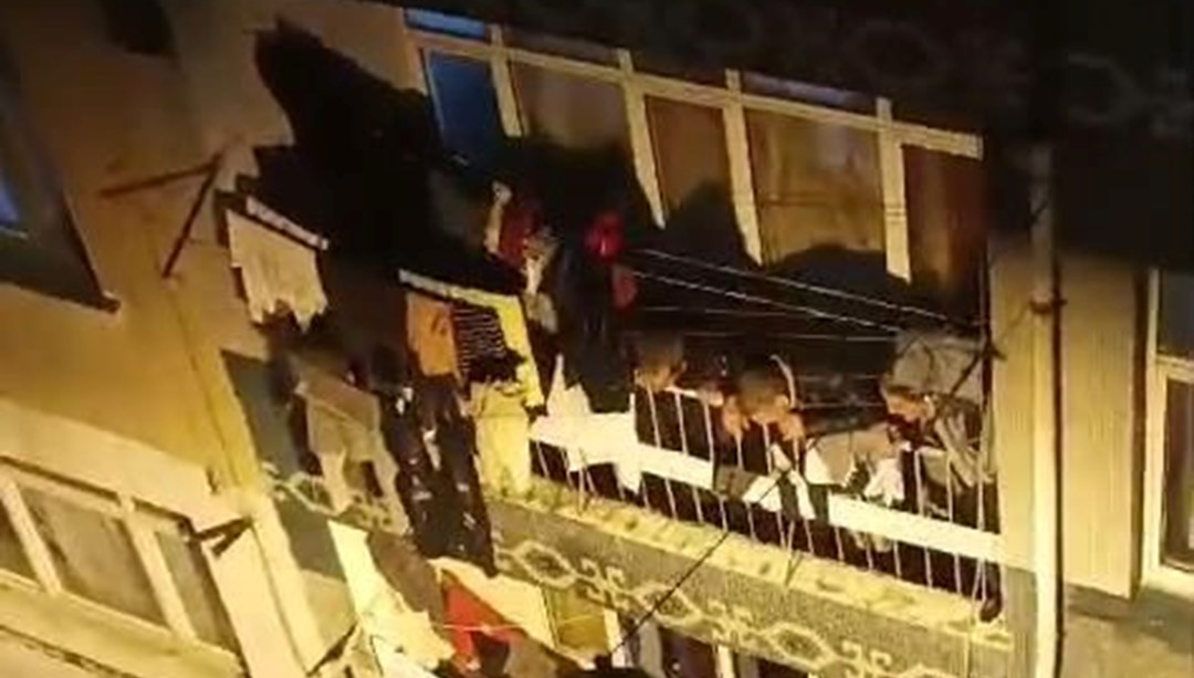 Kabus gibi anlar: Yangında balkondan atladılar