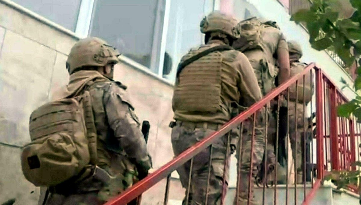 DAEŞ'in gençlik yapılanmasına yönelik operasyon: 6 tutuklama DAEŞ'in gençlik yapılanmasına yönelik operasyon: 6 tutuklama