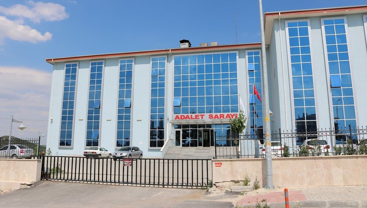 TIR'daki iki FETÖ'cü tutuklandı