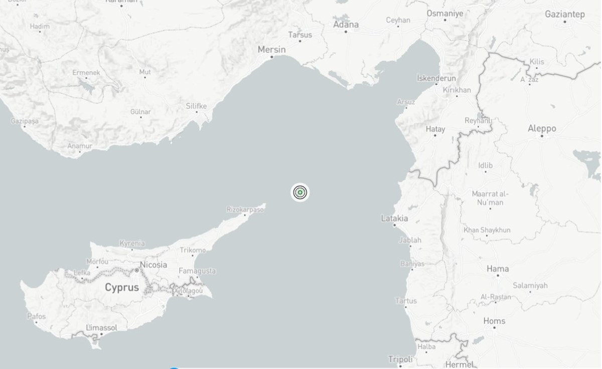 Gemi rotalarını rakip eden MarineTraffic sitesindeki verilere göre 12 Ağustos tarihinde Razoni