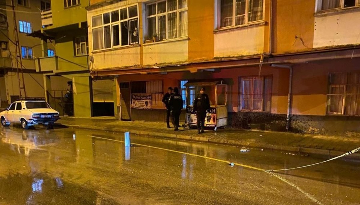 Kavgayı izleyen genci Kavgayı izleyen genci