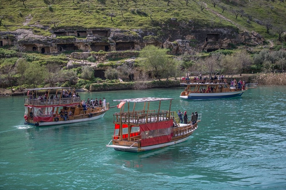 halfeti, rumkale, birecik baraj gölü, savaşan köyü, halfeti tekne turu, şanlıurfa gezilecek yerler