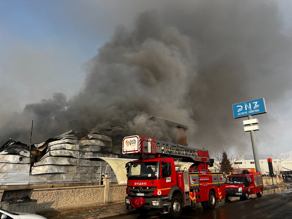 Kayseri'de mobilya fabrikasında yangın: 3 can kaybı - 5