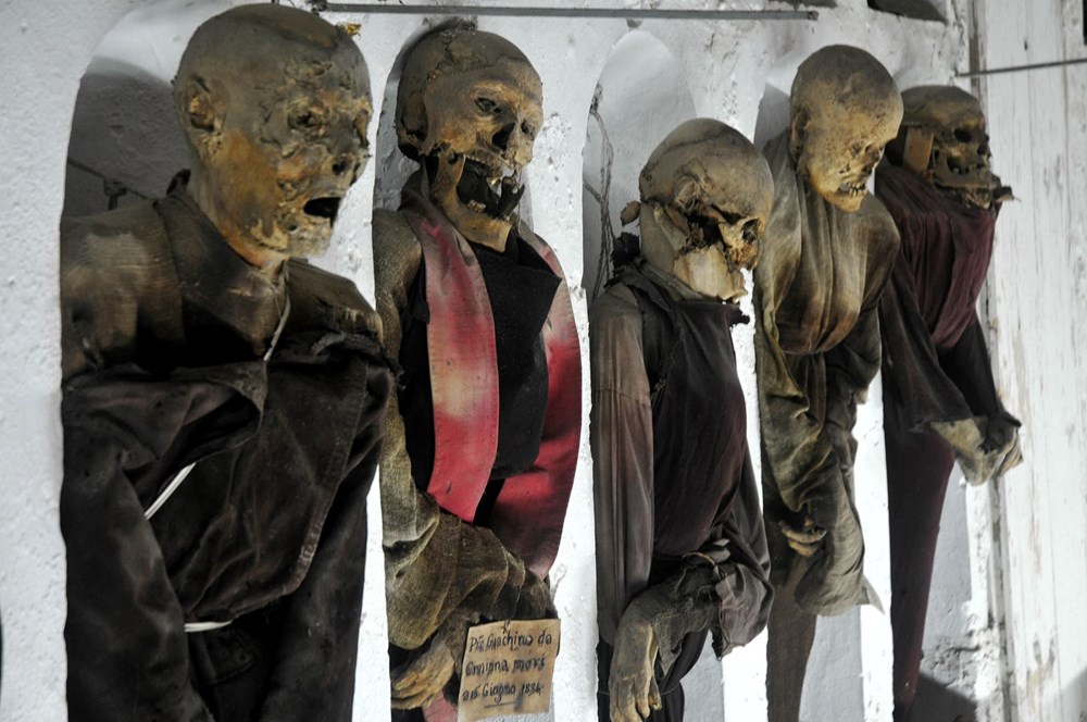 Capuchin Yeraltı Mezarları'nda sergilenen çocuk mumyalarının 200 yıllık sırrı çözülüyor - 4