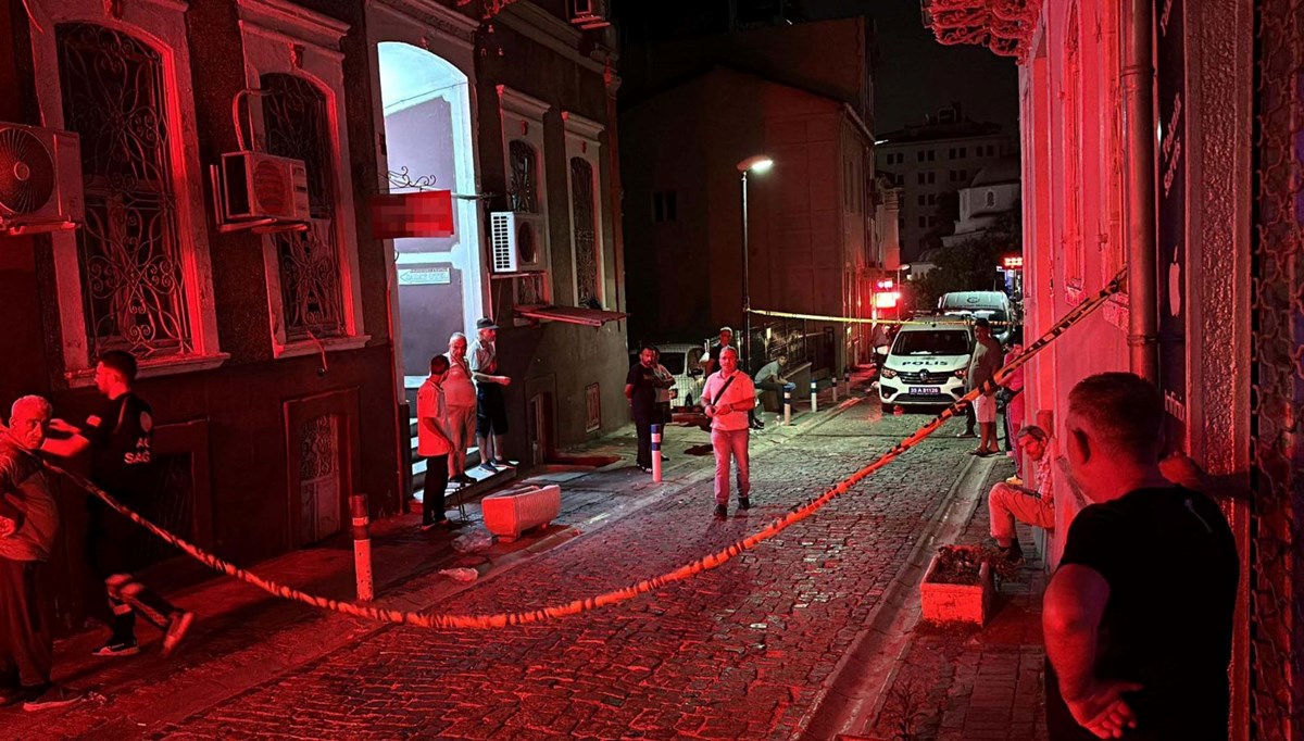İzmir’de iki kardeşin otel odasındaki şüpheli ölümü: Annelerinin ifadesi ortaya çıktı İzmir’de iki kardeşin otel odasındaki şüpheli ölümü: Annelerinin ifadesi ortaya çıktı