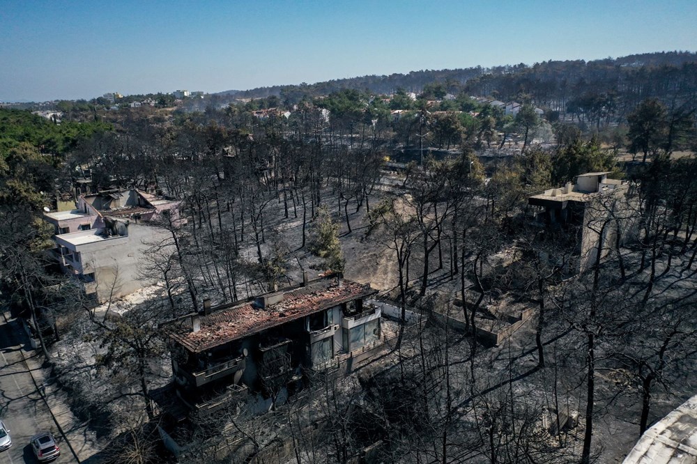 Çanakkale'de yangının izleri: Evler ve araçlar kül oldu - 16