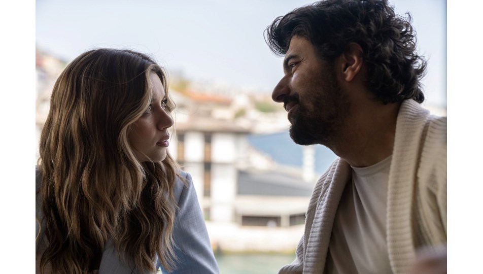 Afra Saraçoğlu ile Engin Akyürek başrolde: İstanbul Aşkım dizisi geliyor
