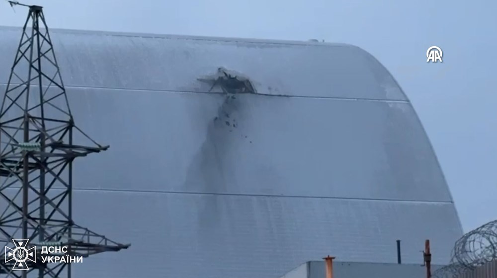 Rusya Çernobil Nükleer Santrali'ni vurdu! Zelenski: Zarar büyük - 3