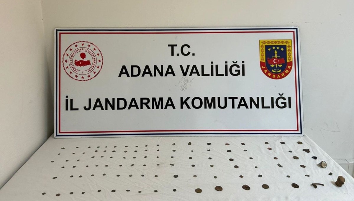 Adana'da 100 sikke ve 5 obje ele geçirildi