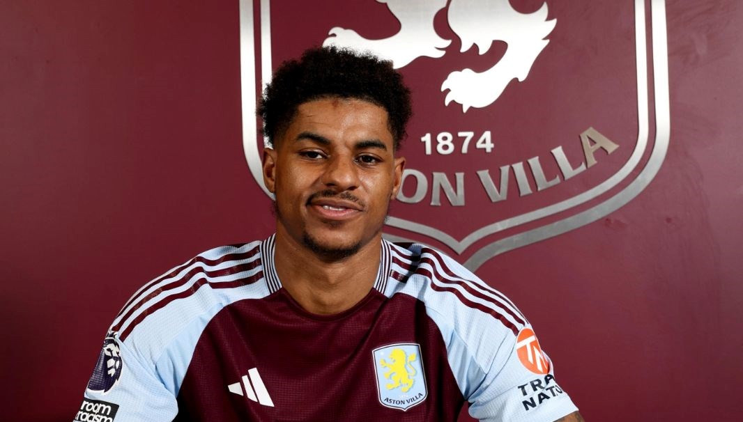 Marcus Rashford resmen Aston Villa'da