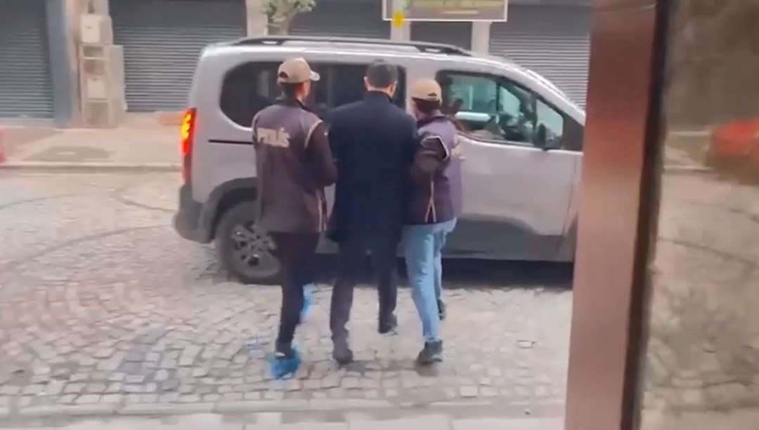 9 ilde FETÖ operasyonu: 11 gözaltı
