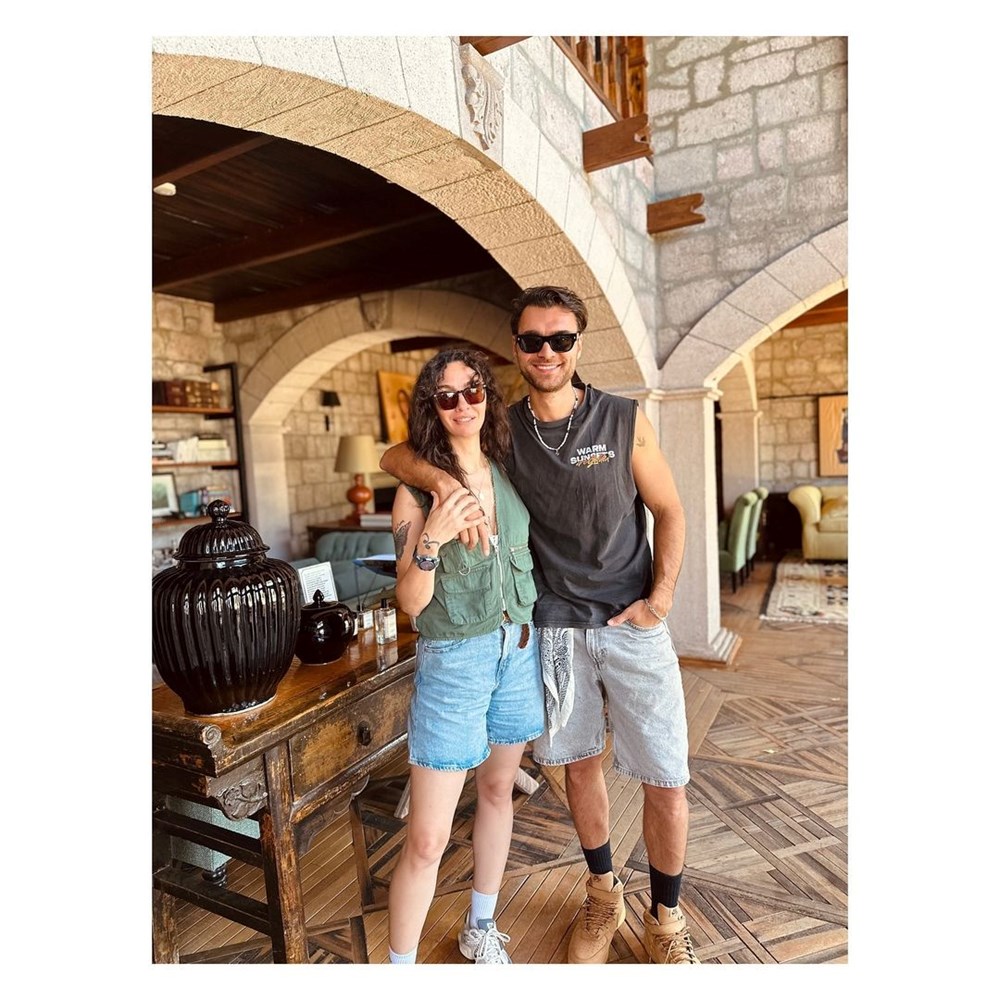 Birce Akalay'dan Hakan Kurtaş ile tatil pozları: En bereketli yaz başladı - 2