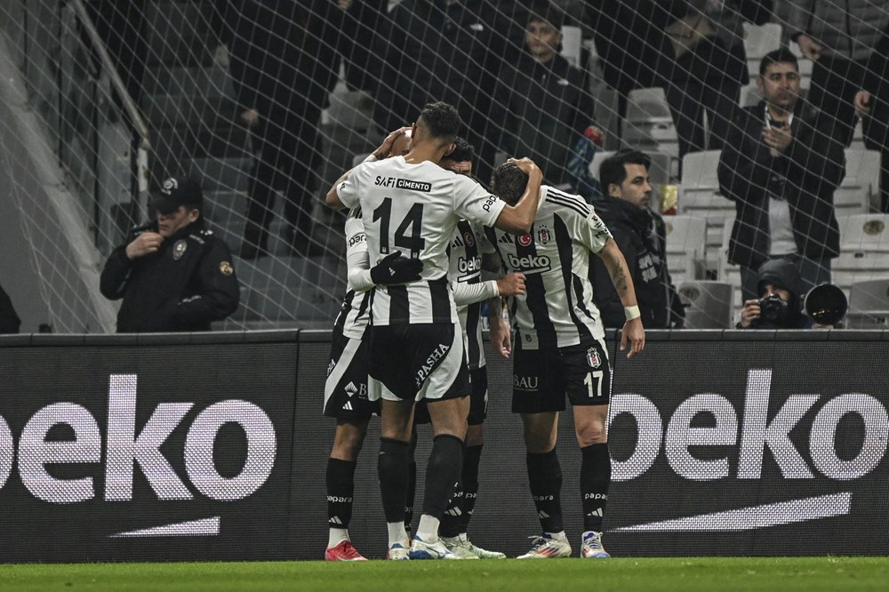 Beşiktaş'a hem övgü hem eleştiri: