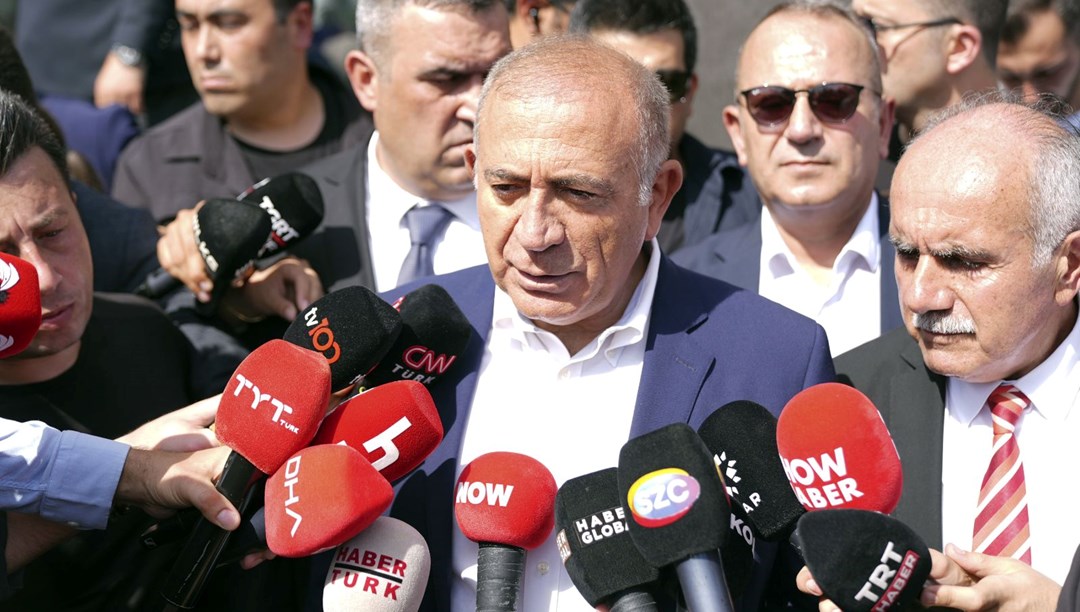 Gürsel Tekin binaya girdi, CHP İstanbul il başkanlığı binasını kapattı
