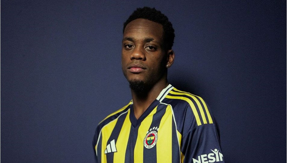 Fenerbahçe'de bir ilk: Jhon Duran tarihe geçti!